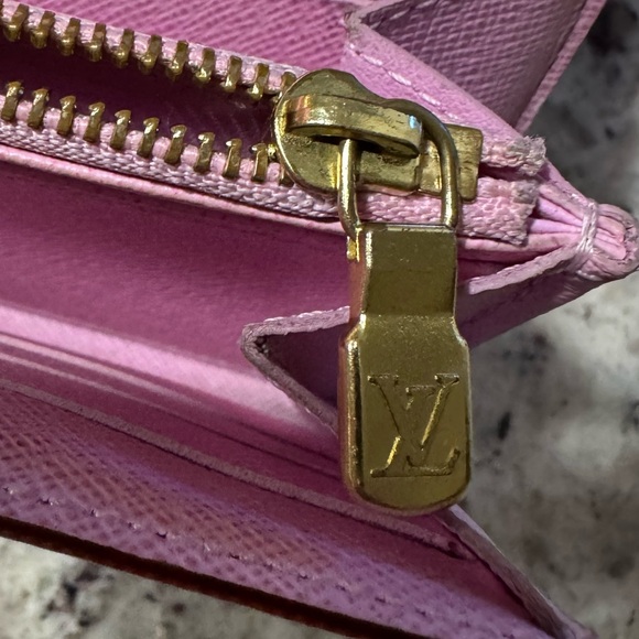 Louis Vuitton white & pink Murakami wallet with dust bag & box - Picture 16 of 17